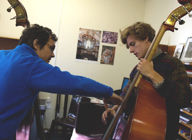 Bass Help with Banz Oester 